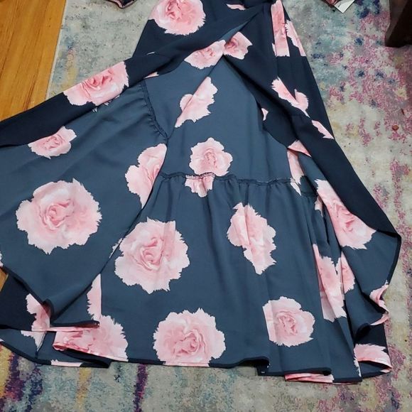 Bar III Floral Print Flounce Wrap Dress Maxi Length Size M - Picture 8 of 13